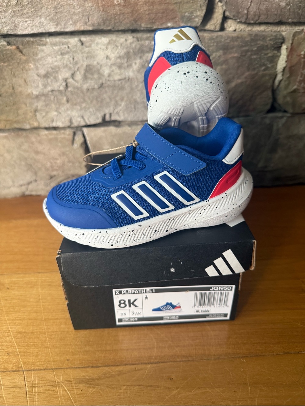 NIB/New Toddler Boy Adidas size 8k